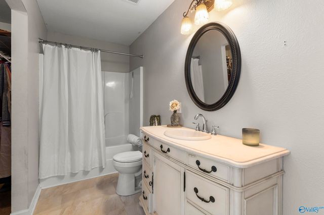 16781 Wellhouse Drive, Harvest, AL 35749