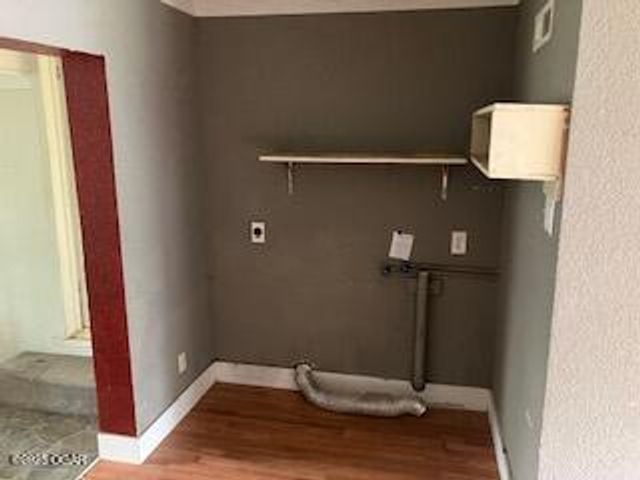 828 Stratford Place, Neosho, MO 64850