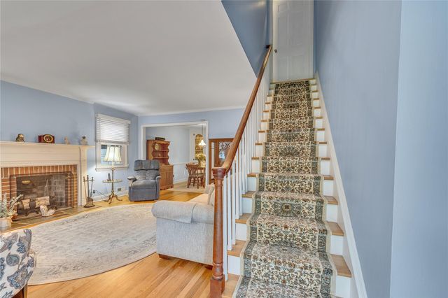 106 Holly Drive, New Windsor, NY 12553