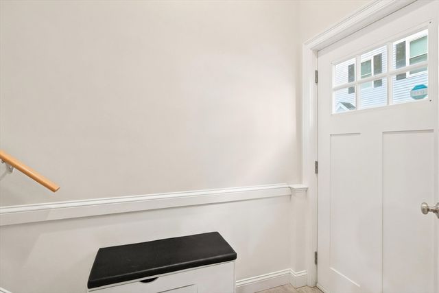 27-B Orchard St 27B, Haverhill, MA 01830