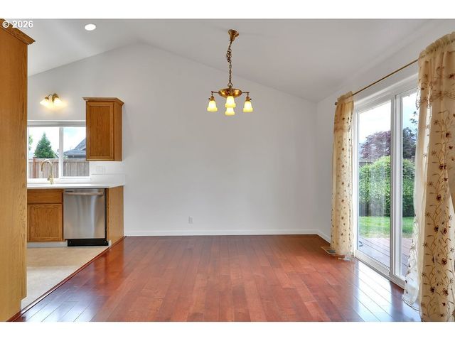 6021 FIRESTONE Dr, Eugene, OR 97402