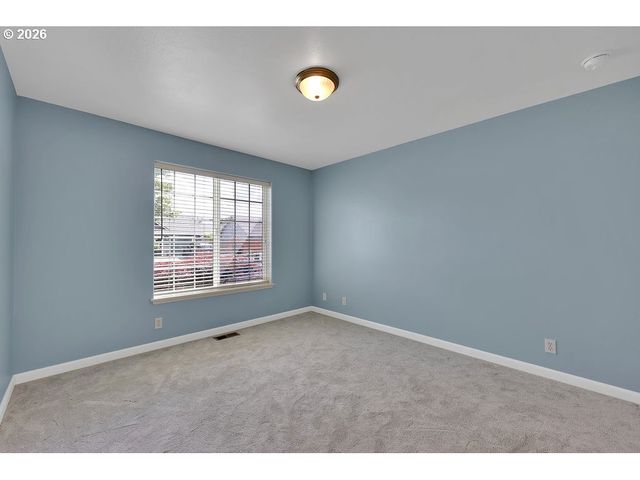 6021 FIRESTONE Dr, Eugene, OR 97402
