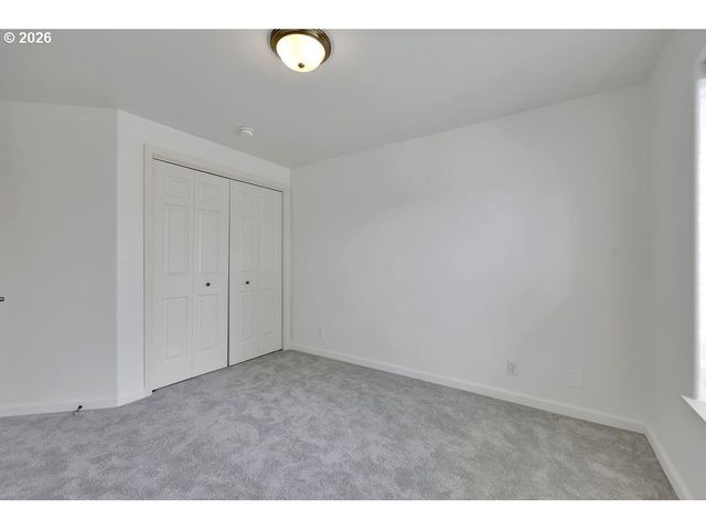 6021 FIRESTONE Dr, Eugene, OR 97402