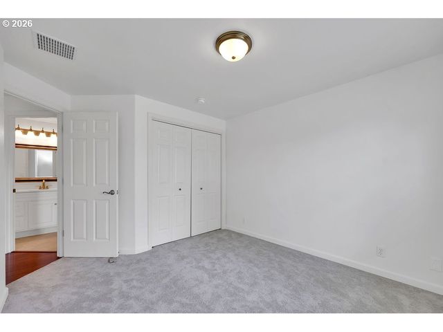 6021 FIRESTONE Dr, Eugene, OR 97402