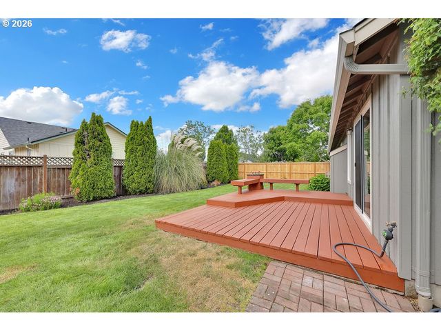 6021 FIRESTONE Dr, Eugene, OR 97402