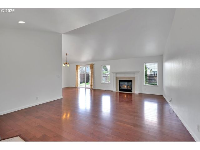 6021 FIRESTONE Dr, Eugene, OR 97402