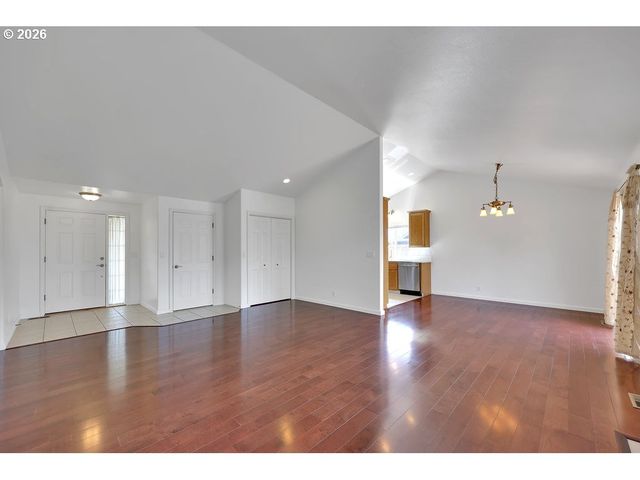 6021 FIRESTONE Dr, Eugene, OR 97402