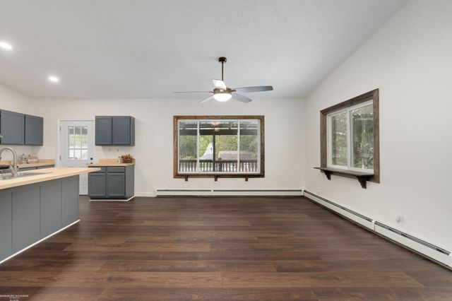 5196 Greenview Drive, Independence Twp, MI 48348