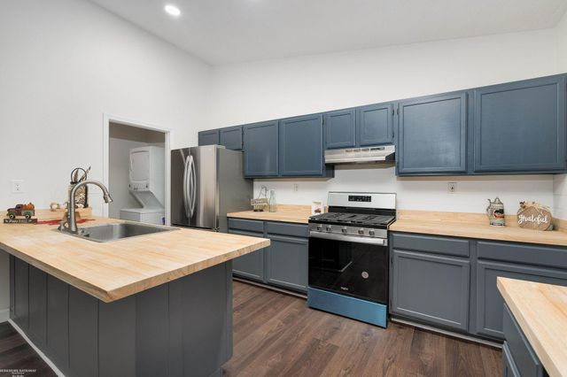 5196 Greenview Drive, Independence Twp, MI 48348