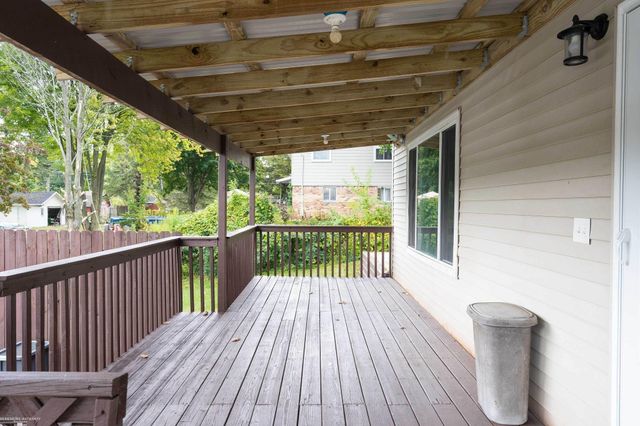 5196 Greenview Drive, Independence Twp, MI 48348