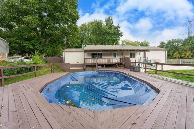 5196 Greenview Drive, Independence Twp, MI 48348