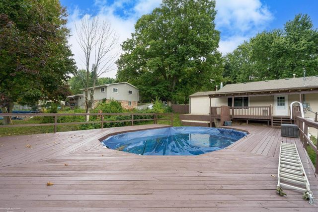 5196 Greenview Drive, Independence Twp, MI 48348