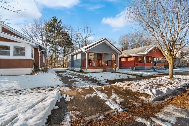 696 Merton Avenue, Akron, OH 44306