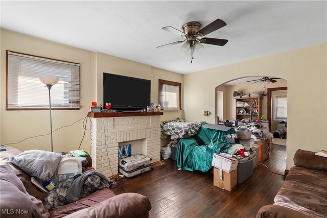 696 Merton Avenue, Akron, OH 44306