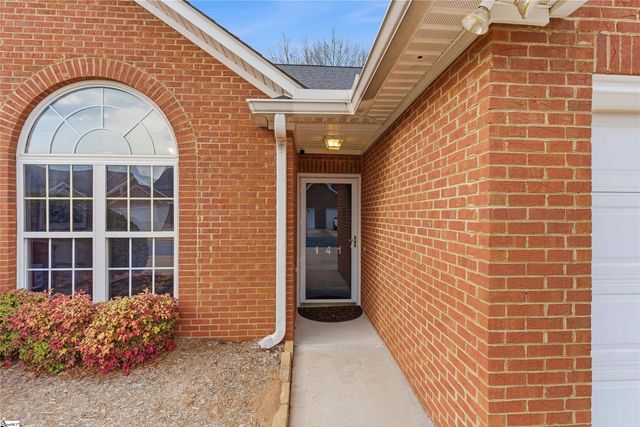 141 Dove Haven Drive, Simpsonville, SC 29681