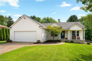 1356 Schneider Street NW, North Canton, OH 44720