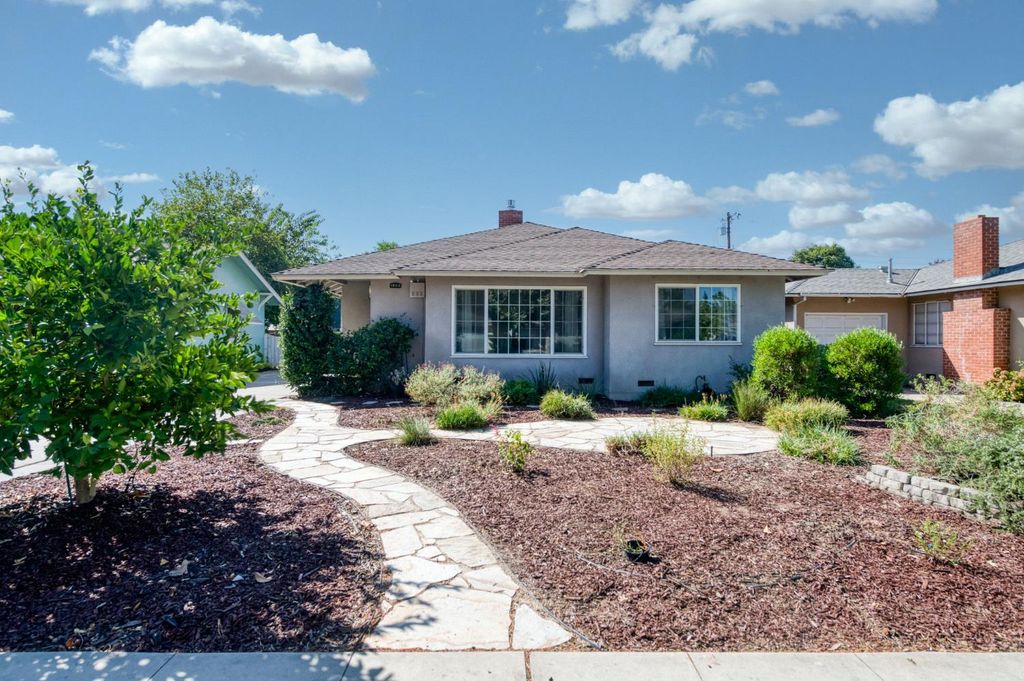 Image 1 of property listing at 146 E Garland Avenue, Fresno, CA 93704