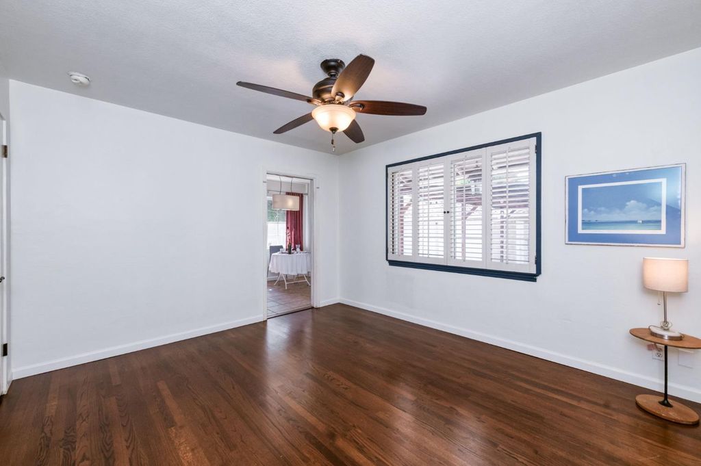 Image 20 of property listing at 146 E Garland Avenue, Fresno, CA 93704