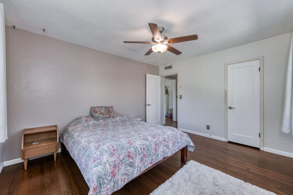 Image 25 of property listing at 146 E Garland Avenue, Fresno, CA 93704