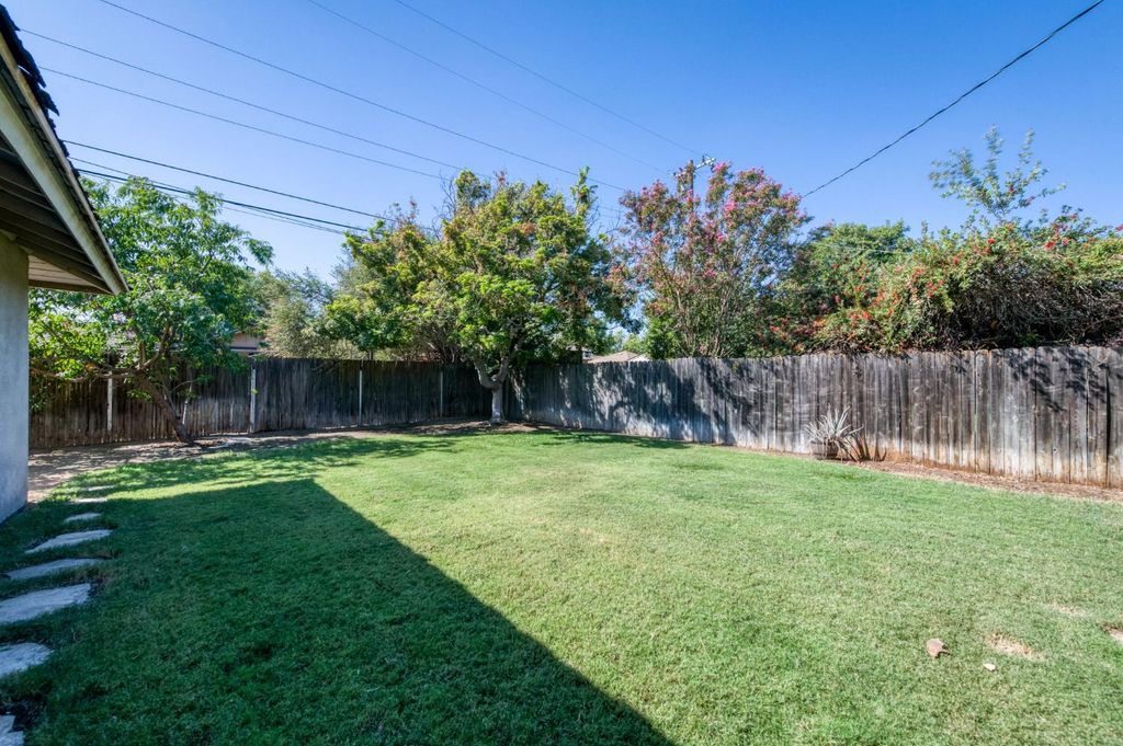 Image 29 of property listing at 146 E Garland Avenue, Fresno, CA 93704