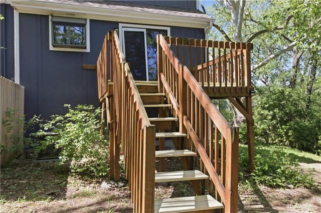 1906 Lawrence Court, Kansas City, KS 66103