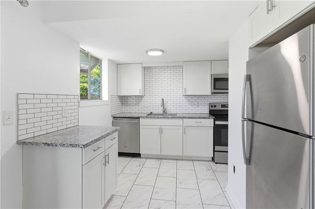 1906 Lawrence Court, Kansas City, KS 66103