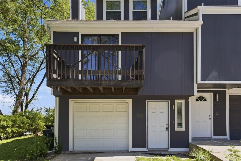 1906 Lawrence Court, Kansas City, KS 66103