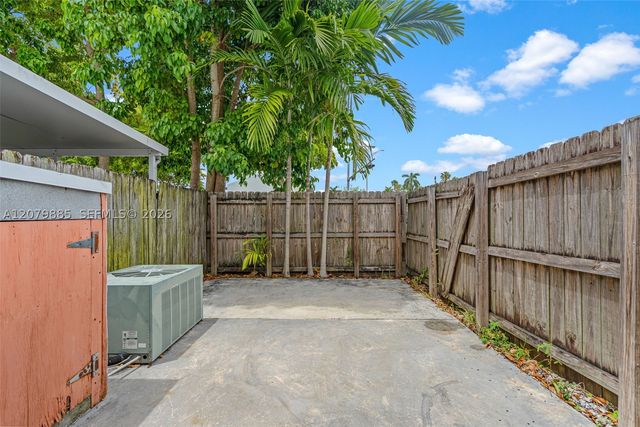 8000 SW 151st Ct 614, Miami, FL 33193