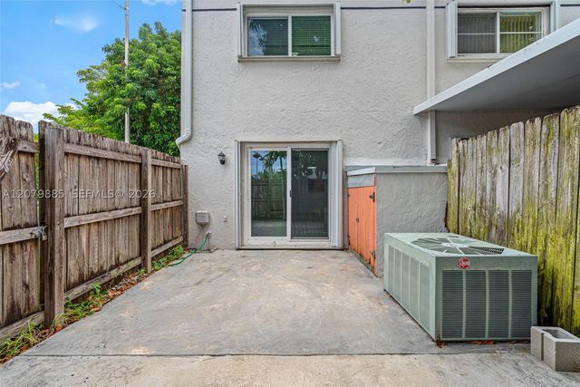 8000 SW 151st Ct 614, Miami, FL 33193