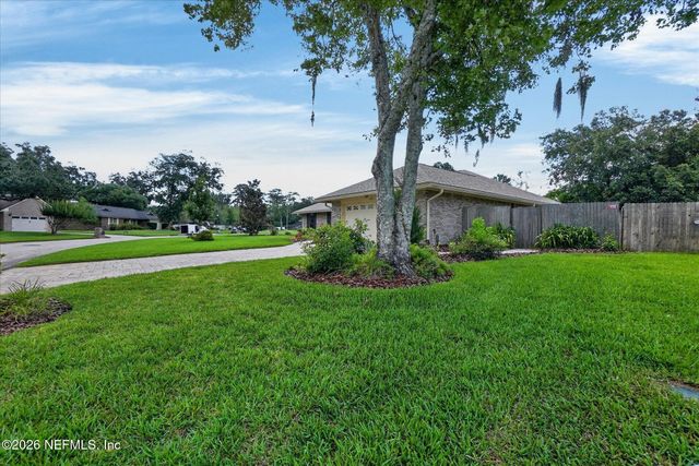 11557 BASKERVILLE Road, Jacksonville, FL 32223