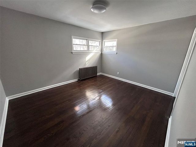 231 Spruce Street, Midland Park, NJ 07432