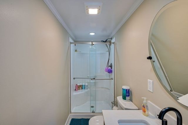 104 Kings Cove Beach Road, Weymouth, MA 02191