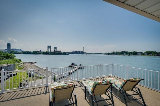 104 Kings Cove Beach Road, Weymouth, MA 02191