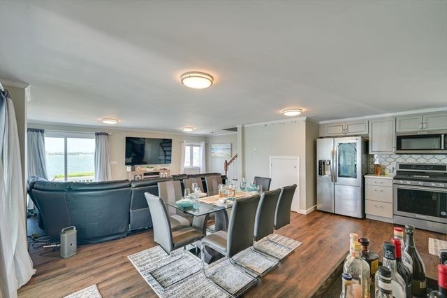 104 Kings Cove Beach Road, Weymouth, MA 02191