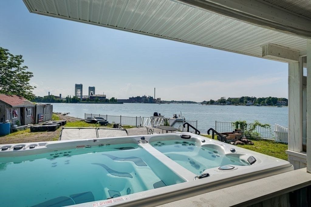 104 Kings Cove Beach Road, Weymouth, MA 02191