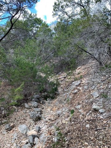 441 Cliffview CIR, Canyon Lake, TX 78133