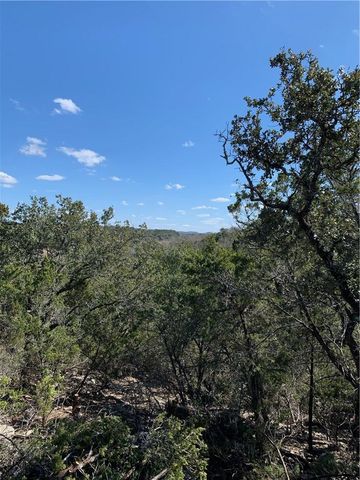 441 Cliffview CIR, Canyon Lake, TX 78133