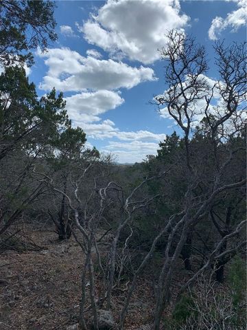 441 Cliffview CIR, Canyon Lake, TX 78133