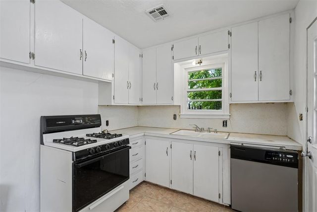 6815 NW 50th Street, Bethany, OK 73008