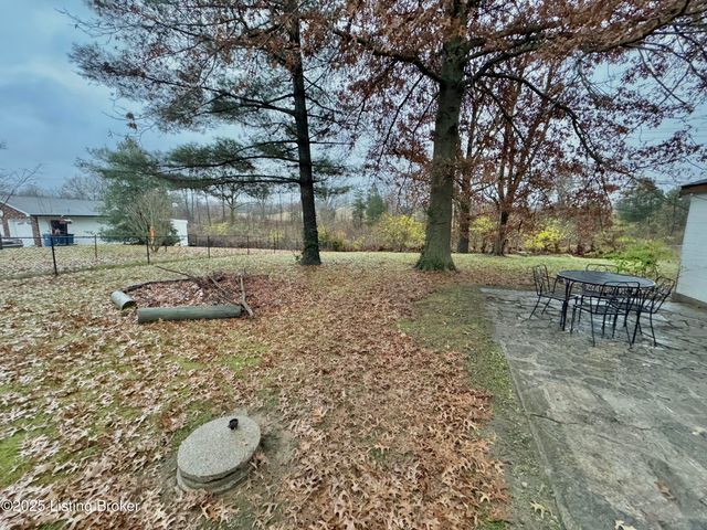 111 Duncan Ave, La Grange, KY 40031