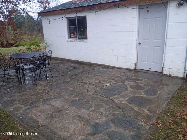 111 Duncan Ave, La Grange, KY 40031