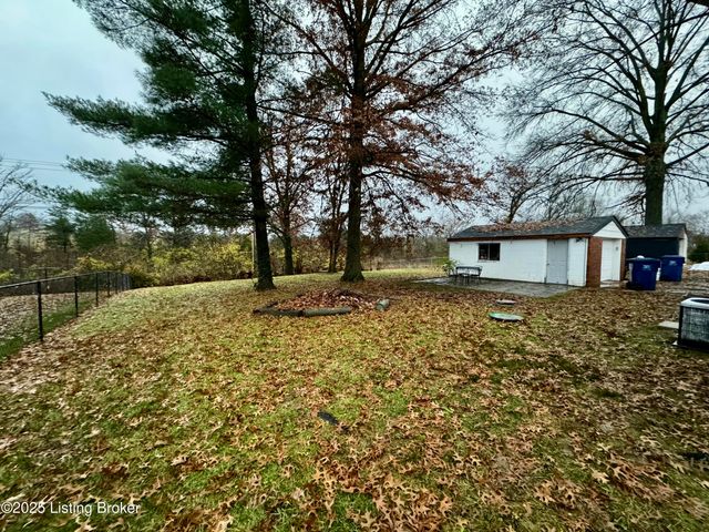 111 Duncan Ave, La Grange, KY 40031