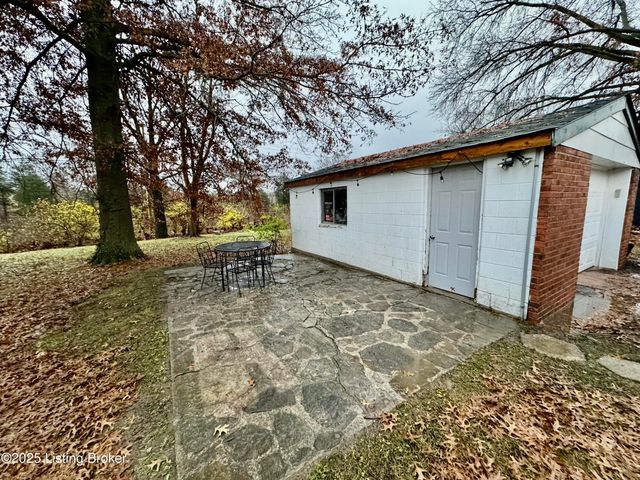 111 Duncan Ave, La Grange, KY 40031