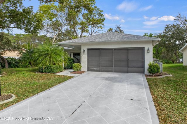 2692 Royal Ridge Drive, Spring Hill, FL 34606
