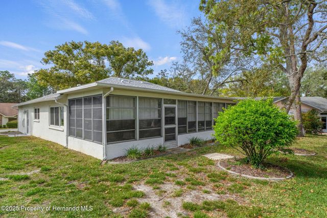 2692 Royal Ridge Drive, Spring Hill, FL 34606