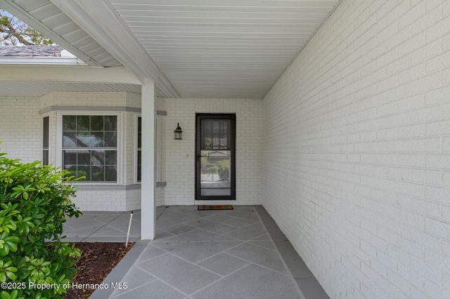 2692 Royal Ridge Drive, Spring Hill, FL 34606