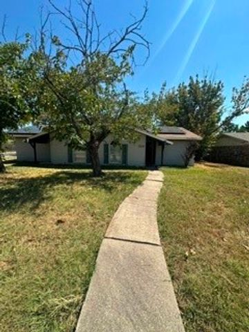 3614 Skyline Drive, Rowlett, TX 75088