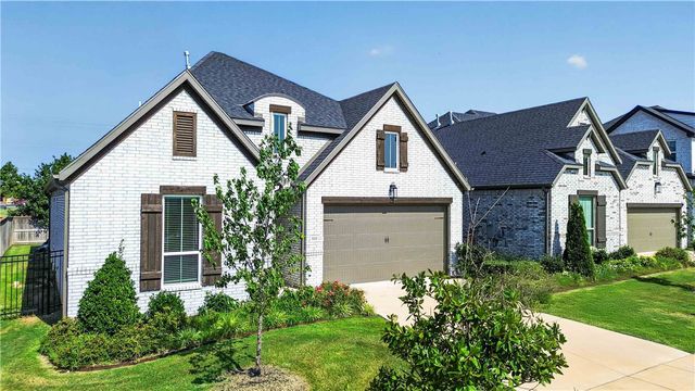 5101 SW Bedford Road, Bentonville, AR 72713