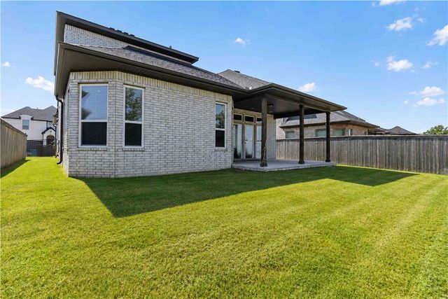5101 SW Bedford Road, Bentonville, AR 72713