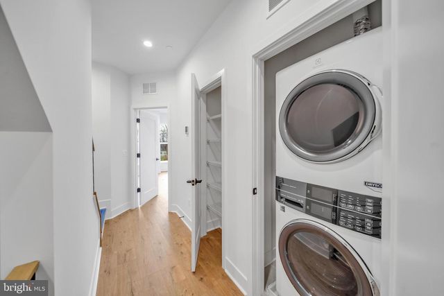 5420 GOSHAWK ALY, Bethesda, MD 20816